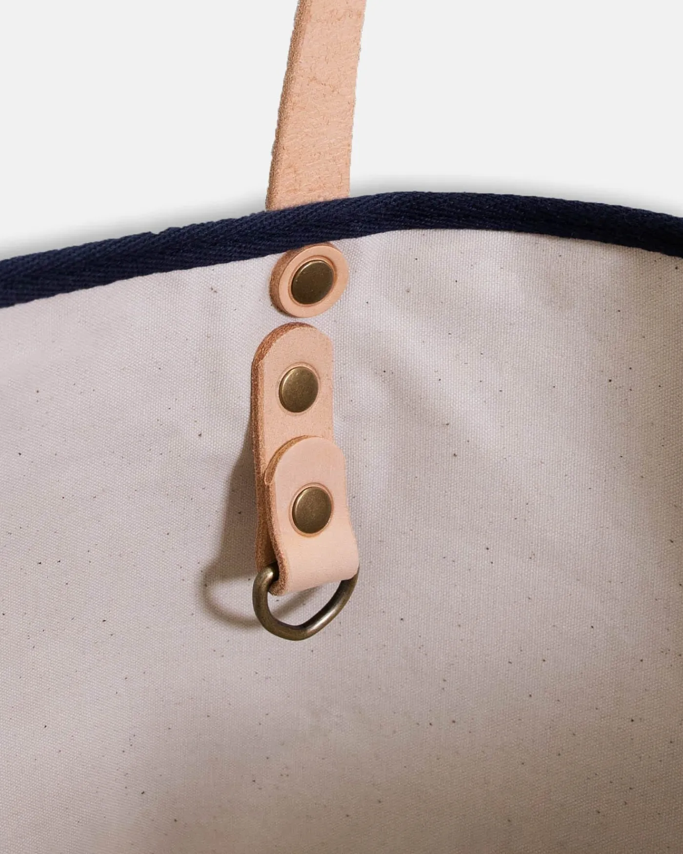 Hot Southern Tide All Day Denim Tote Navy